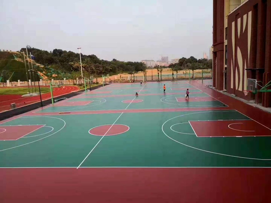 新國標(biāo)環(huán)保塑膠跑道 